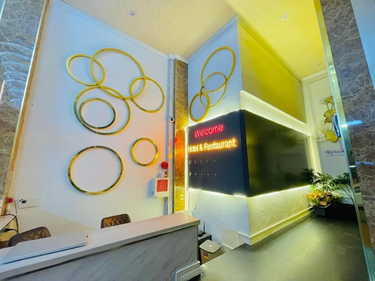 King Hotel Kitchen Ho Chi Minh City 0*,